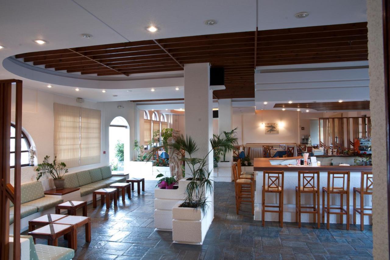 Albatross Hotel Maleme Exterior foto