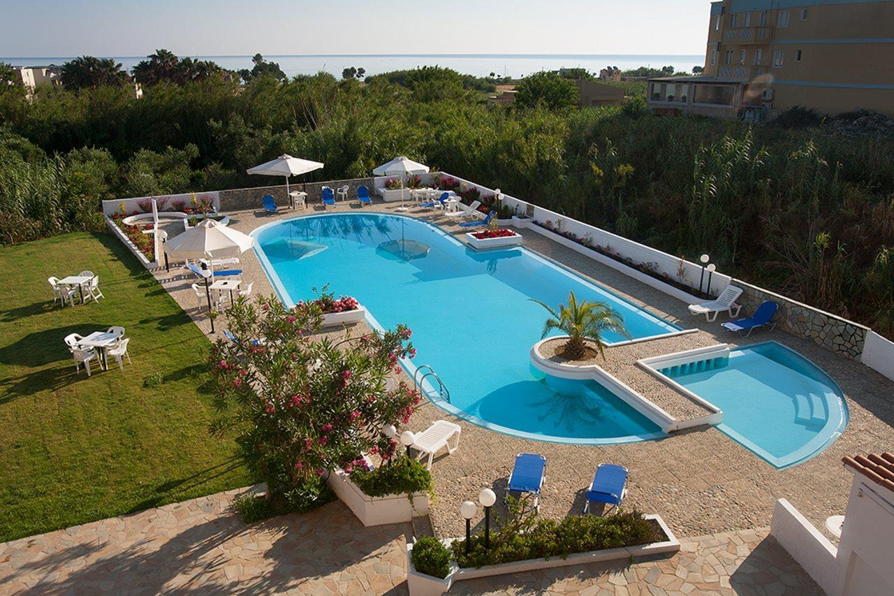 Albatross Hotel Maleme Exterior foto