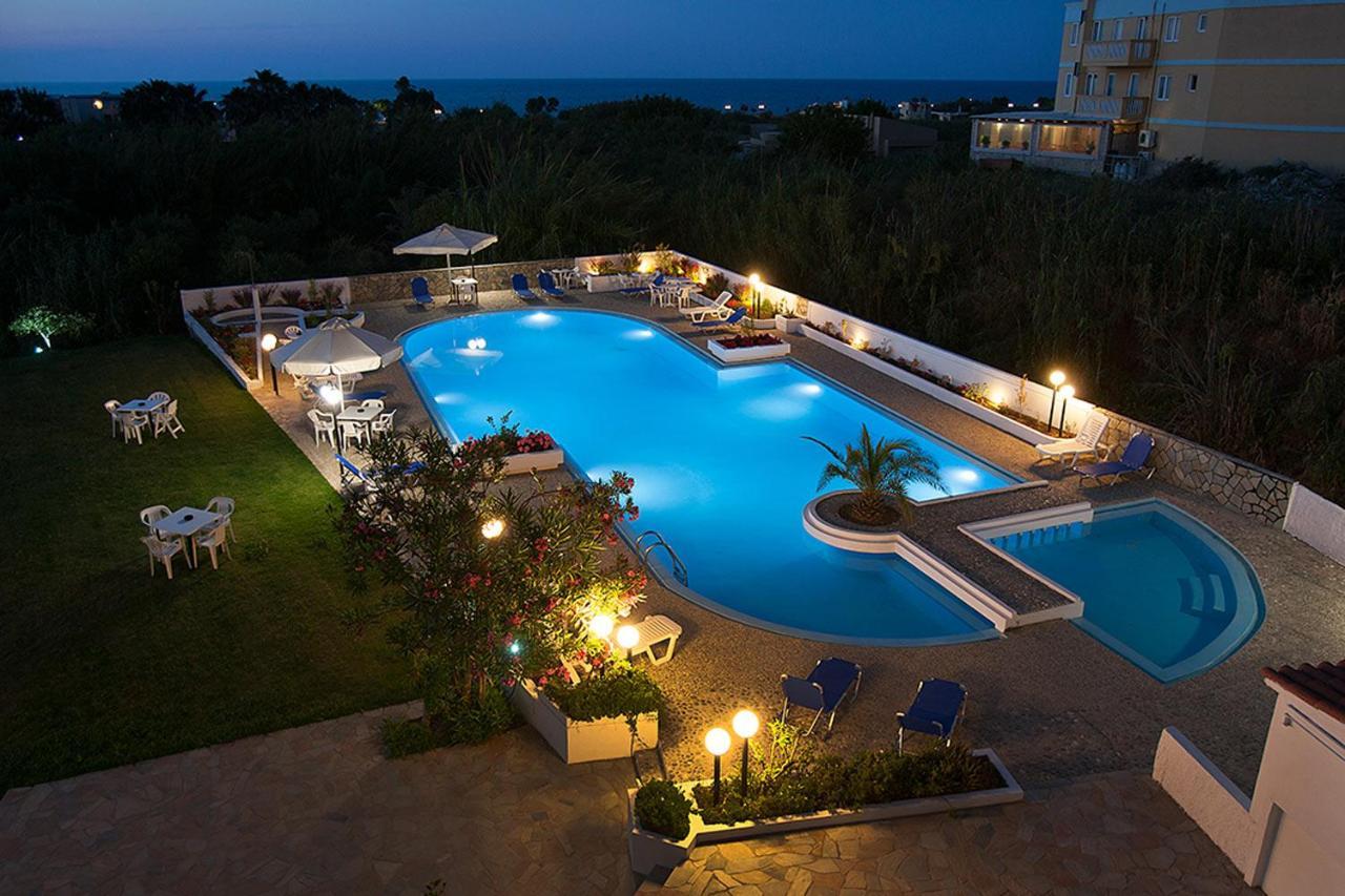 Albatross Hotel Maleme Exterior foto